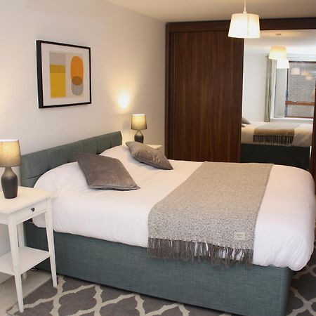 2 Bed 2 Bath Apartment & Parking - Lgw 10Min Drive Crawley  Esterno foto