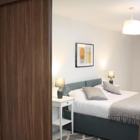 2 Bed 2 Bath Apartment & Parking - Lgw 10Min Drive Crawley  Esterno foto