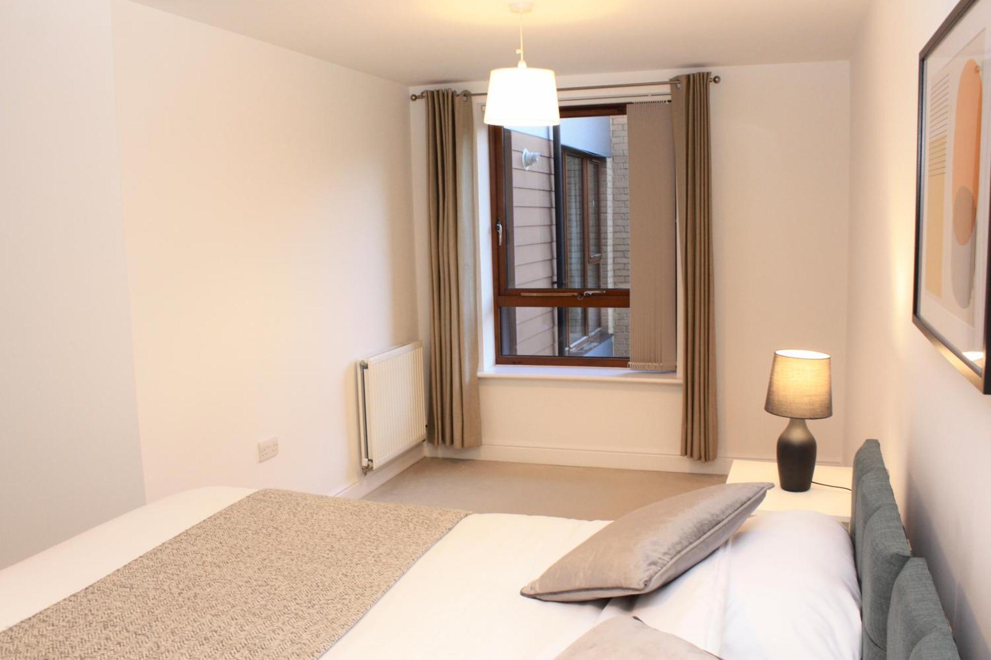 2 Bed 2 Bath Apartment & Parking - Lgw 10Min Drive Crawley  Esterno foto